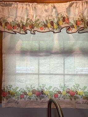 Vintage Spice O’ Life Kitchen Curtains